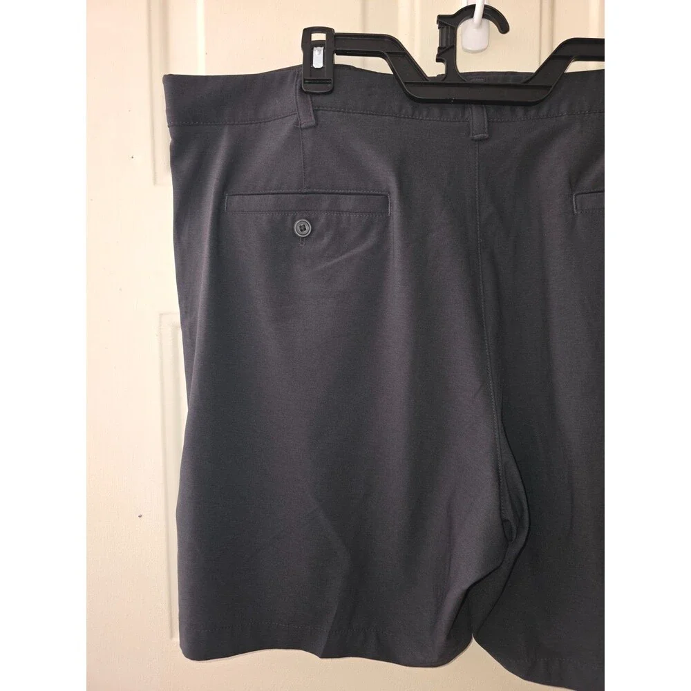 Perry Ellis Shorts Mens Size 42 PGA Tour Black Golf Sports Wear